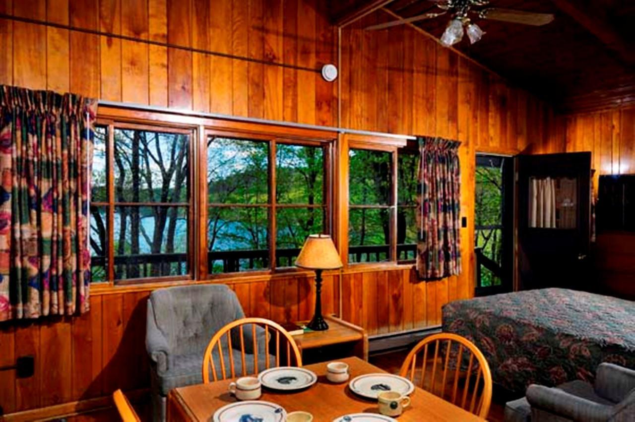 Tygart Lake Lodge Grafton Bilik gambar